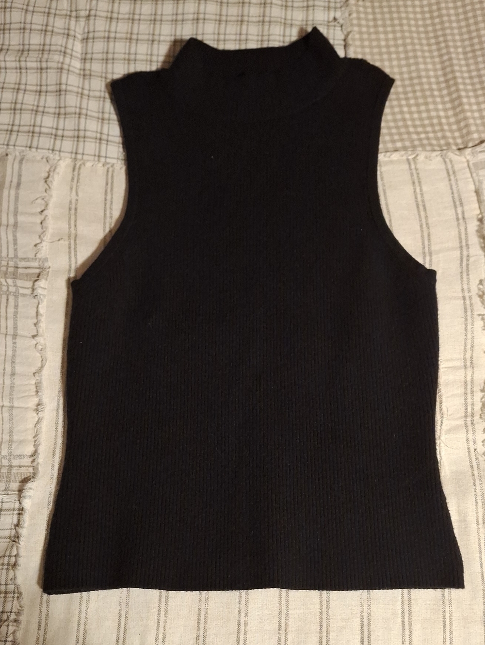 Sleeveless Mock Neck Knit Top - Black